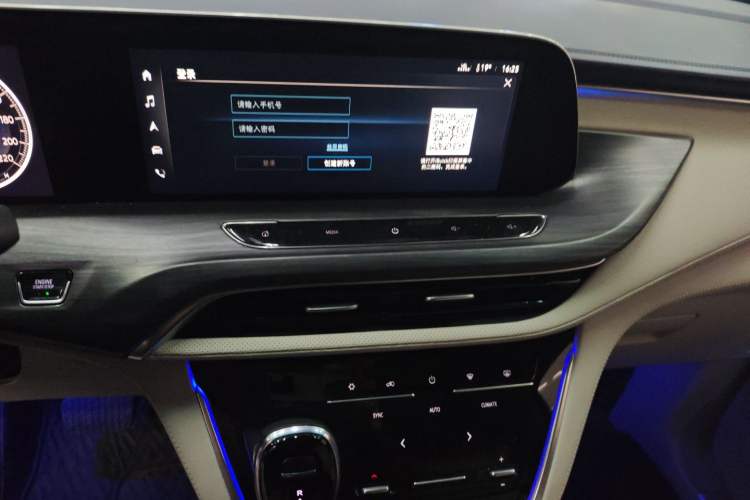 Used Buick GL8 2021 ES Landtrek 653T Comfort Edition
