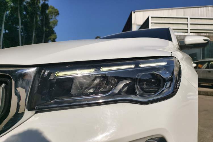 Used Geely Auto Emgrand 2022 4th Generation 1.5L CVT Flagship Model
