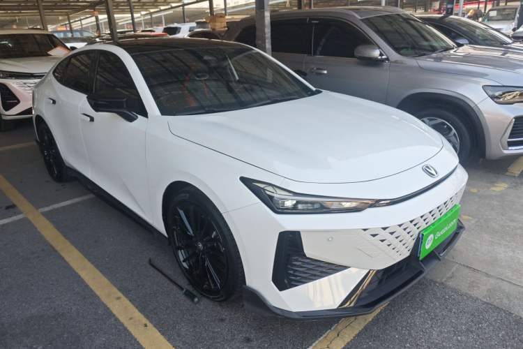 Used Changan UNI-V 2024 1.5T Prestige Sport Edition
