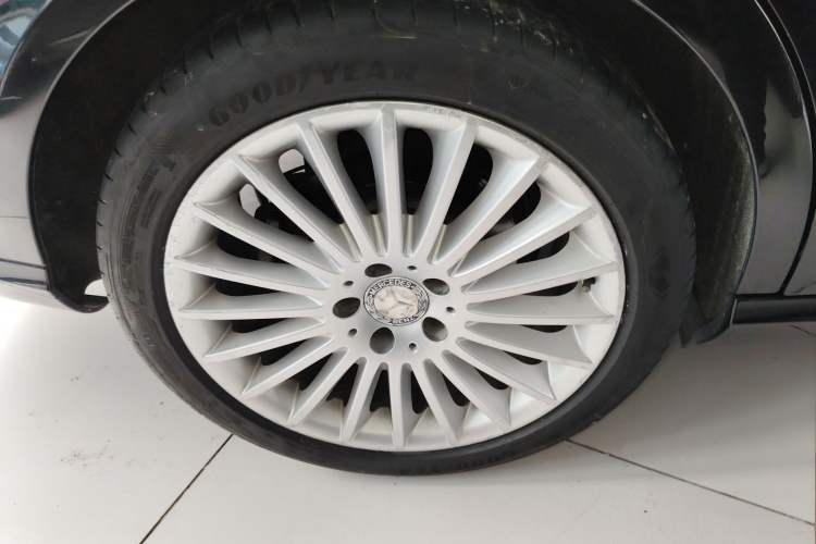 Used Mercedes-Benz E-Class 2015 Revised E 260 L
