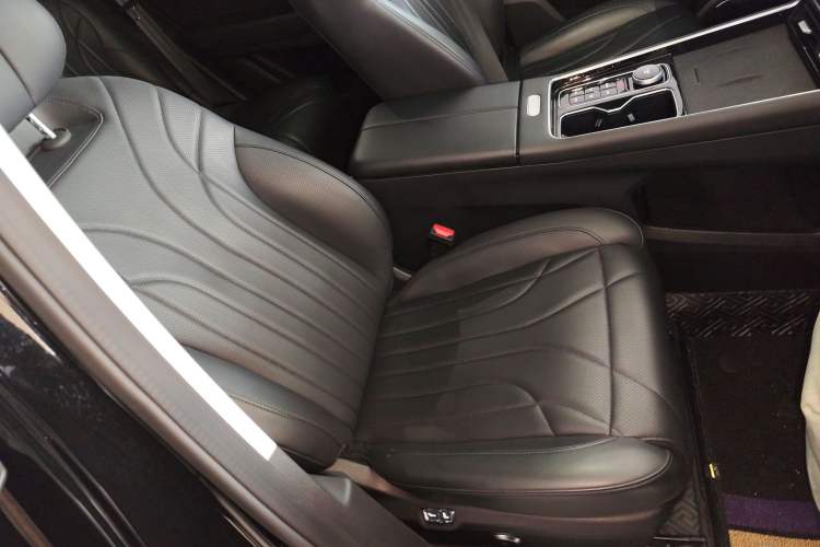 Used Chery Fengyun T9 2024 120 Long-Range Luxury Version 5 Seats Ternary Lithium