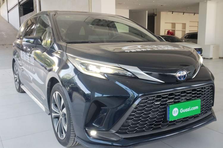 Used Toyota Granvia 2023 2.5L Hybrid Flagship VIP Edition
