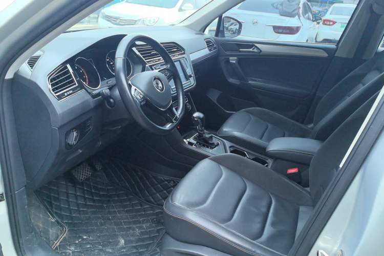 Used Volkswagen Tiguan L 2018 330TSI Automatic Two-Wheel Drive Luxury Edition
