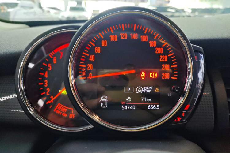 Used  MINI 2016 1.5T COOPER
