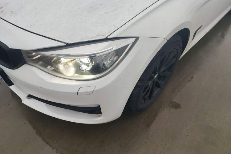 Used BMW 3 Series GT 2013 320i Leading Model

