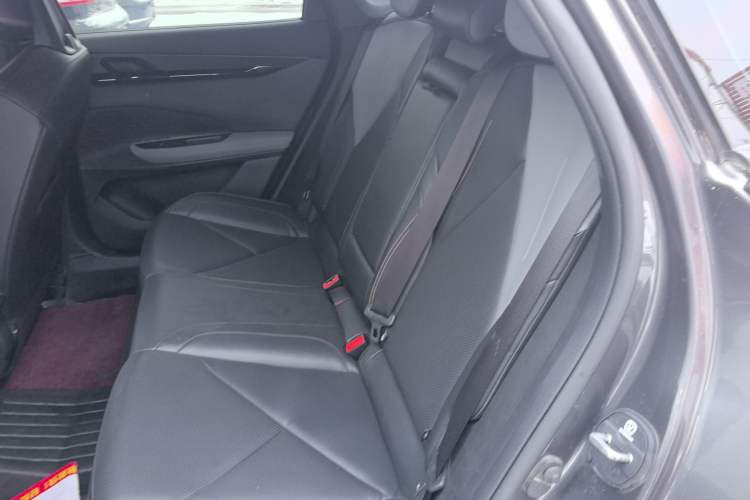 Used Changan UNI-V 2022 1.5T Prestige Version
