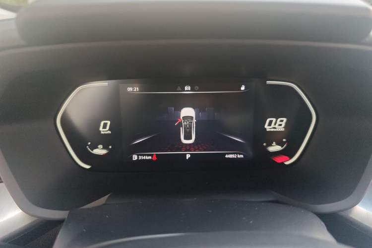 Used MG 5 2021 180 DVVT CVT Youth Luxury Edition
