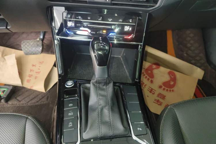 Used Volkswagen Passat 2025 Outstanding Model 330TSI Elite Edition