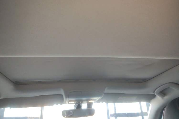 Used Volkswagen Bora 2016 230TSI DSG Luxury Version
