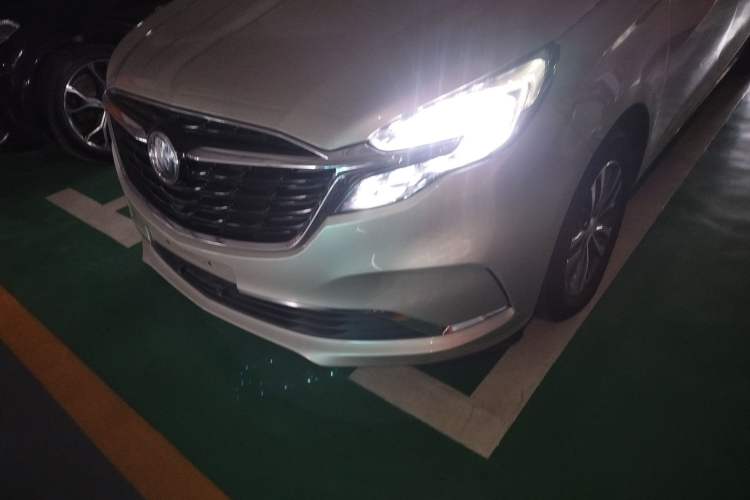 Used Buick GL8 2022 ES Landtrek 653T Comfort Edition
