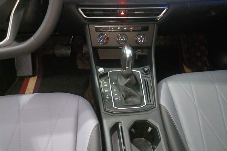 Used Volkswagen Lavida 2024 1.5L Automatic Starry Sky 5 Million Edition
