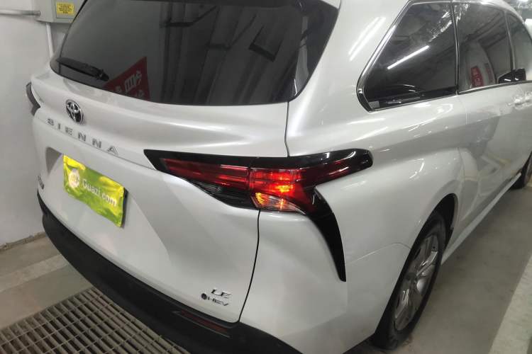 Used Toyota Sienna 2024 2.5L Hybrid Comfort Edition
