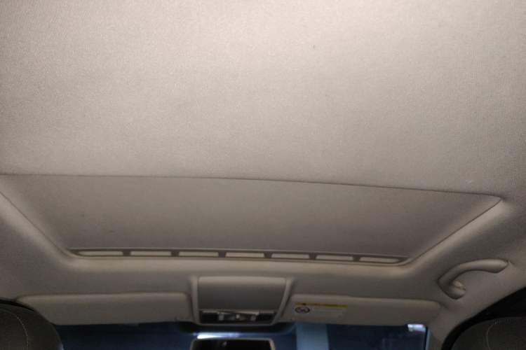 Used Volkswagen Gran Lavida 2015 1.6L Automatic Comfort Edition
