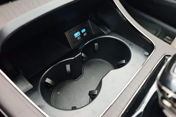 Used BYD Han 2025 EV with 701 km of Laser Radar-Enabled Intelligent Driving
