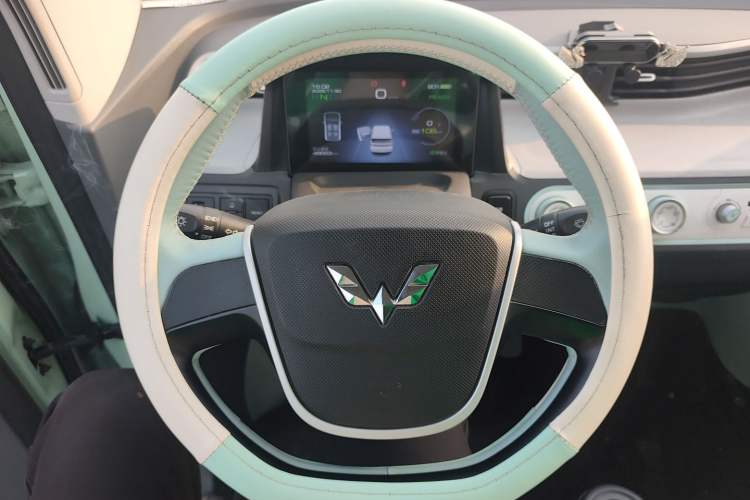 Used Wuling Hongguang MINIEV 2021 Macaron Fashion Model Lithium Iron Phosphate