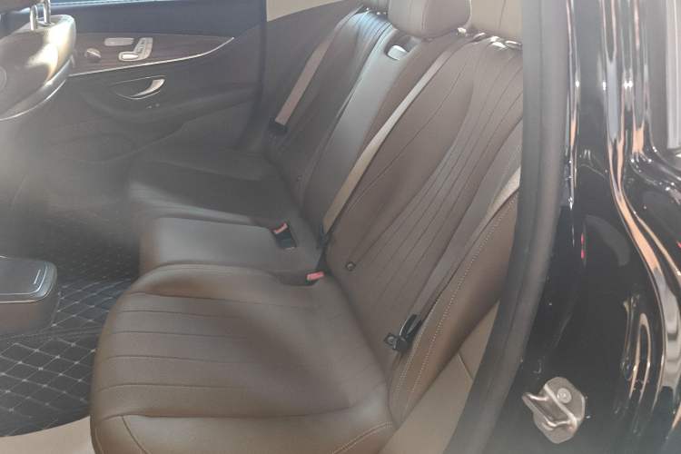 Used Mercedes-Benz E-Class 2021 Restyled E 300 L Luxury Edition
