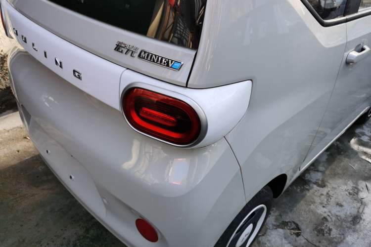 Used Wuling Hongguang MINIEV 2024 3rd Generation 215km Youth Edition
