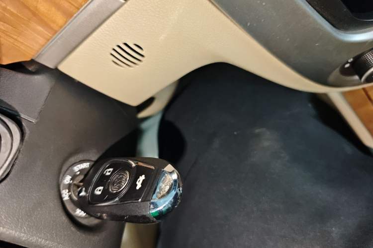 Used Buick Excelle 2015 1.5L Automatic Classic Model