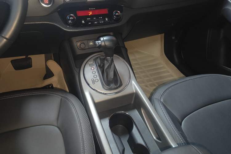 Used Kia Sportage R 2015 2.0L Automatic Two-Wheel Drive GLS
