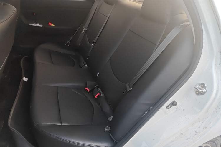 Used  300E 2017 Standard Model