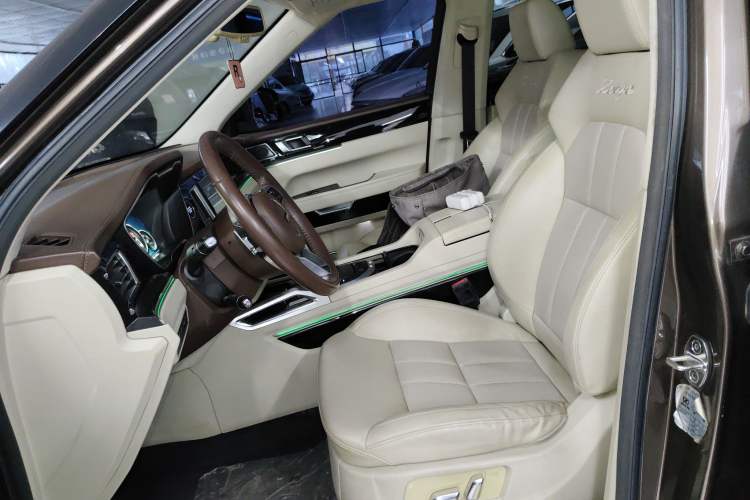 Used Zotye T700 2017 1.8T Dual-Clutch Prestige Model
