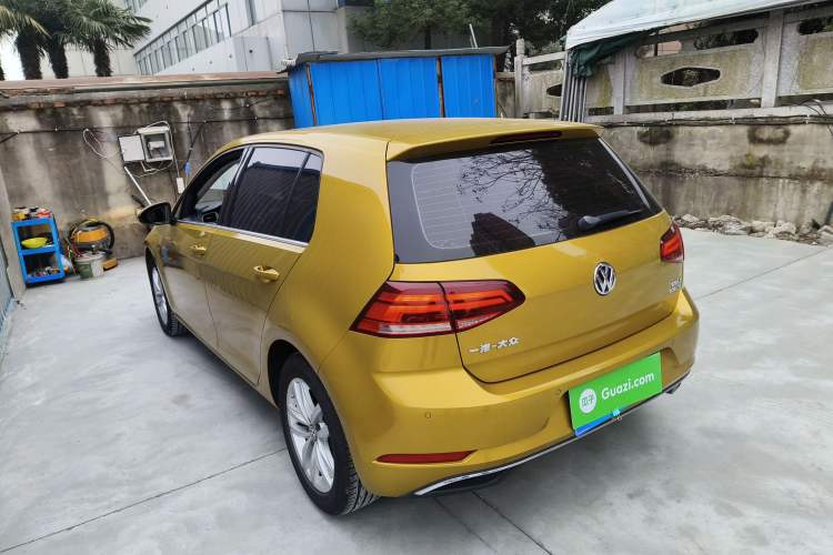 Used Volkswagen Golf 2018 230TSI Automatic Comfort Model
