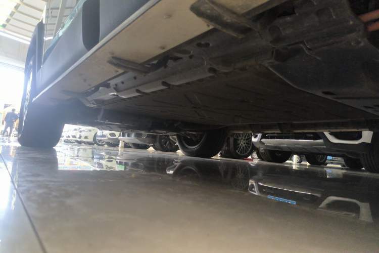 Used  G318 2024 Four-Wheel-Drive Air Suspension Model
