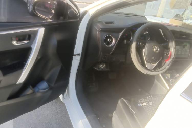 Used Toyota Corolla 2017 Revised Dual-Motor 1.8L E-CVT Pioneer Edition