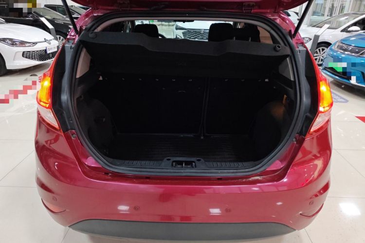 Used Ford Fiesta 2013 Hatchback 1.5L Automatic Fashion Edition
