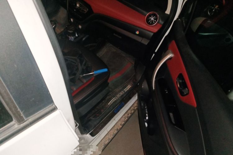 Used Haval H1 2016 Blue Label 1.5L AMT Luxury Model
