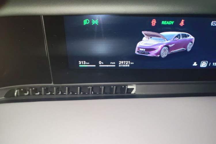 Used  12 2023 650 Three-Laser Four-Wheel Drive Performance Edition
