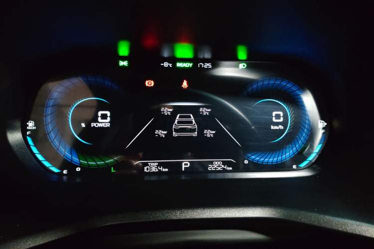 Used Geely Auto Emgrand 2024 4th Generation 1.8L DHT Pure-Ethanol Version
