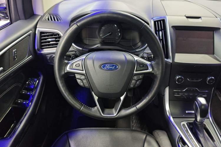 Used Ford Edge 2018 EcoBoost 245 Two-Wheel-Drive Titanium 7-Seater China VI Standard
