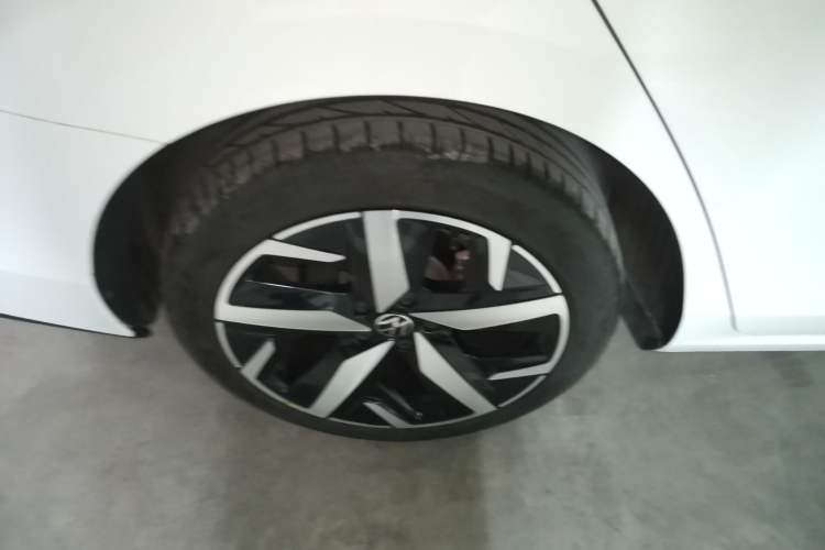 Used Volkswagen Lamando 2023 Lavida L 280TSI DSG Cool & Spicy Edition
