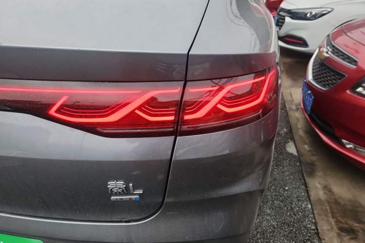 Used BYD Qin L 2025 DM-i Smart Drive 120KM Leading Model
