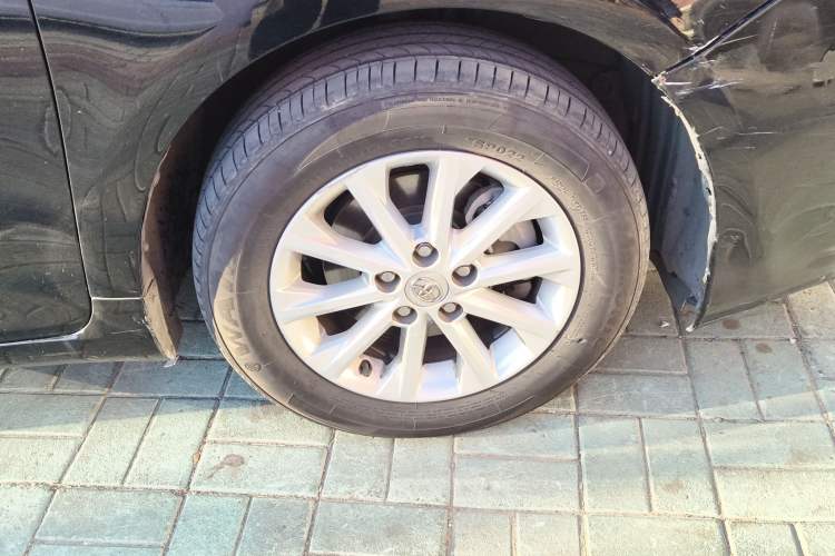 Used Toyota Camry 2015 2.0G Premier Edition
