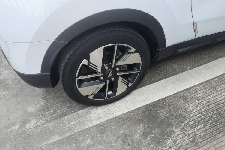 Used Chery New Energy Boundless Pro 2022 301km "Divine Beast" Version with Lithium Iron Phosphate