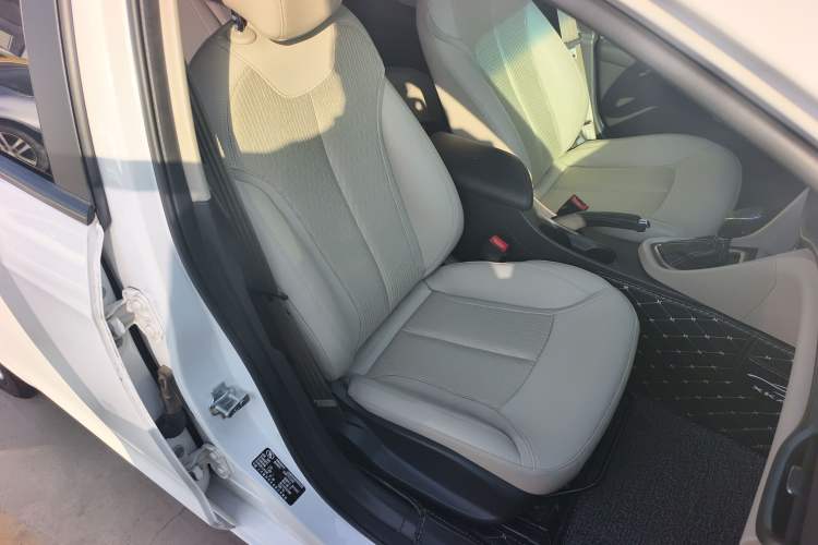 Used Buick GT 2017 15N Automatic Elite Version
