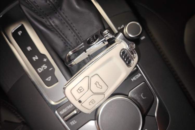 Used Audi A3 2020 Restyled Limousine 35 TFSI Ambition Version China VI
