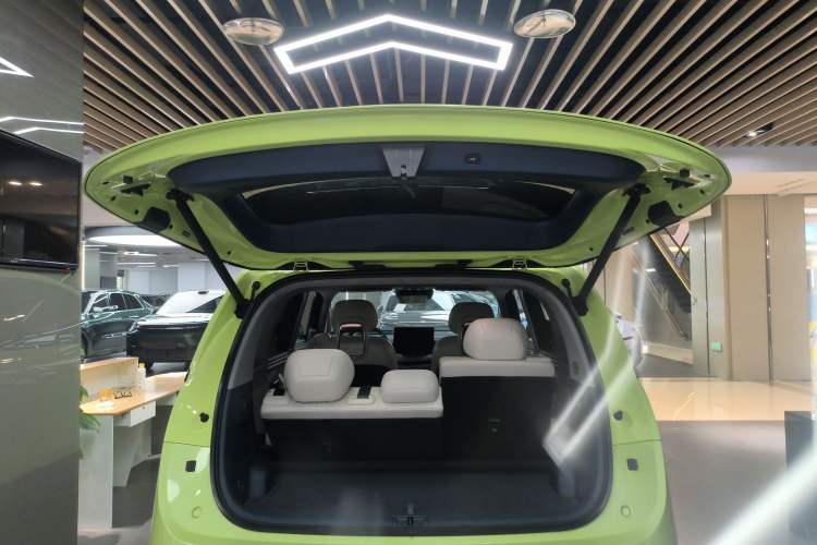 Used Zeekr MIX 2025 Long-Range Intelligent Driving Edition
