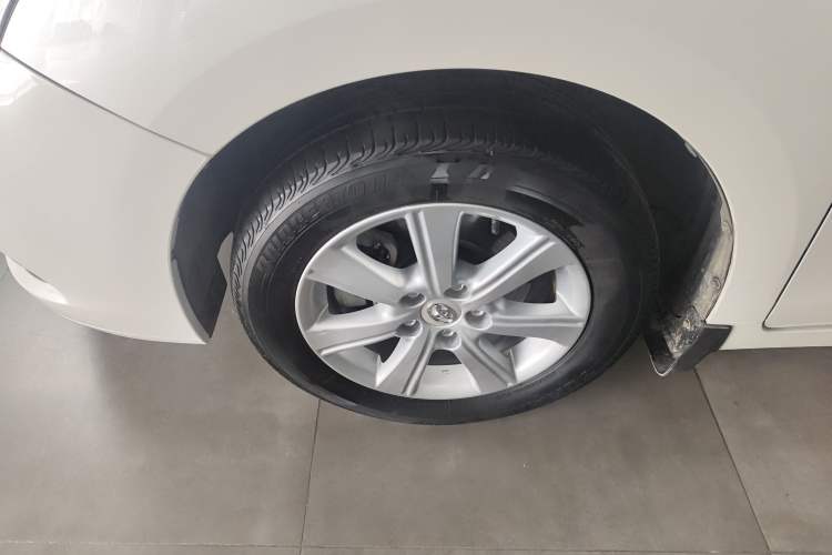 Used Toyota Verso 2014 Starlight 180E CVT Elite Edition
