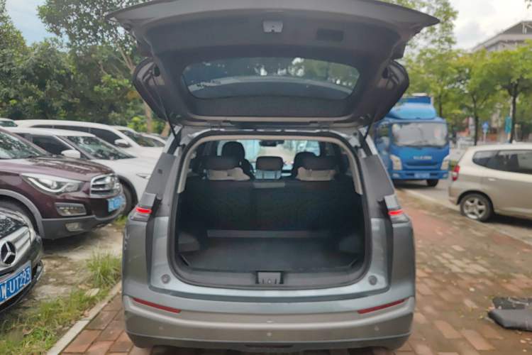 Used AION Y 2023 Plus 510 Tech Edition
