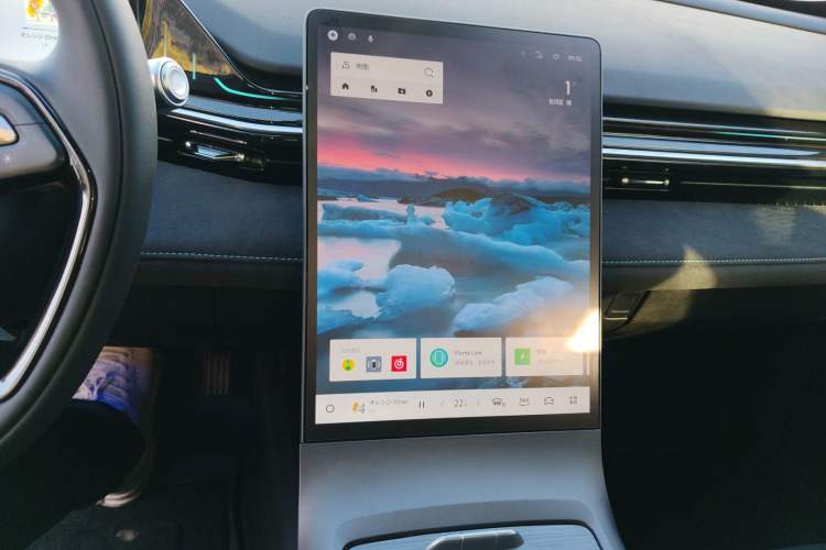 Used  L6 2024 125km Creative Edition