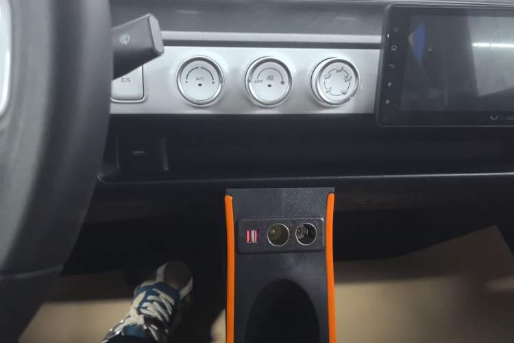 Used Wuling Hongguang MINIEV 2022 GAMEBOY 300km Enthusiast Model with Lithium Iron Phosphate