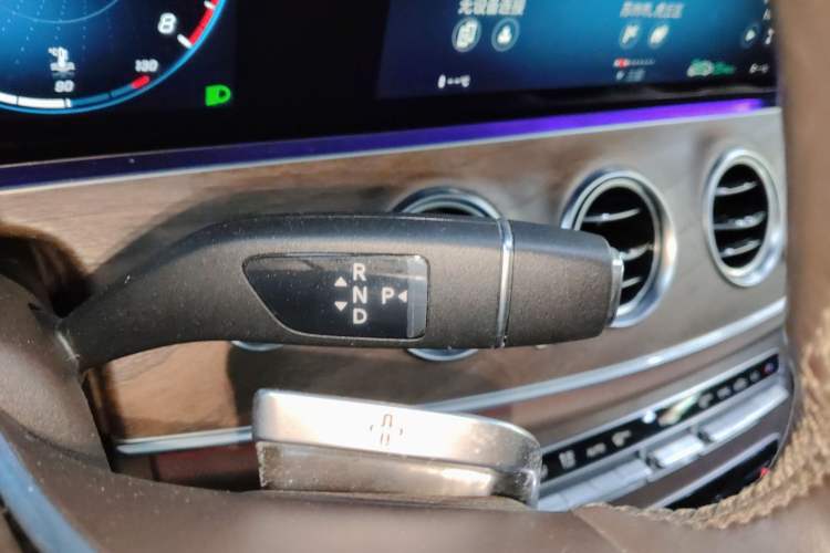 Used Mercedes-Benz E-Class 2022 Revised Version E 300 L Fashion Edition
