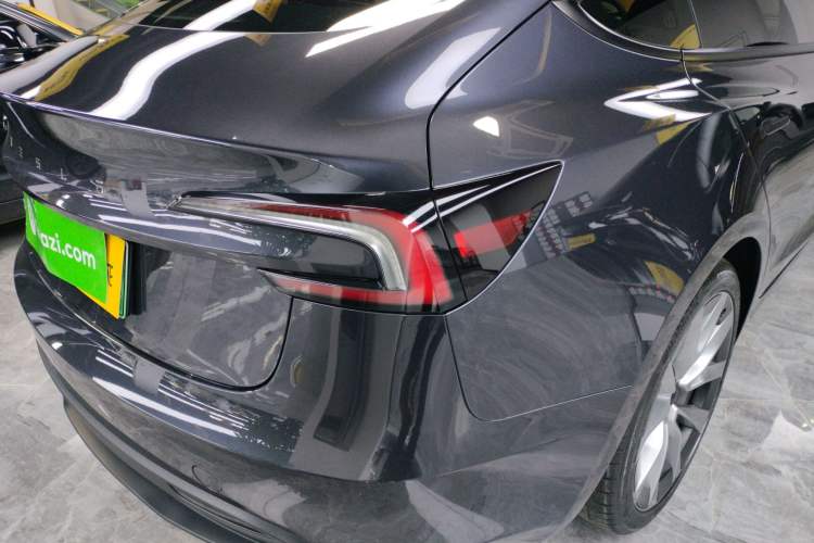 Used Tesla Model 3 2023 Long-Range All-Wheel-Drive Version