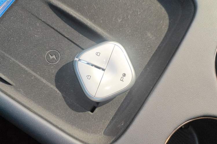 Used Baojun Enjoy 2025 Plug-in Hybrid 140km Luxury Edition