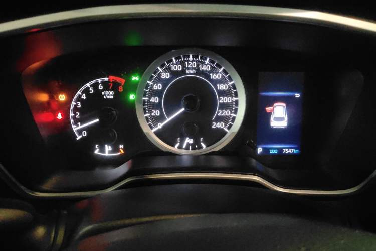 Used Toyota FRONTLANDER 2022 2.0L CVT Luxury PLUS Edition
