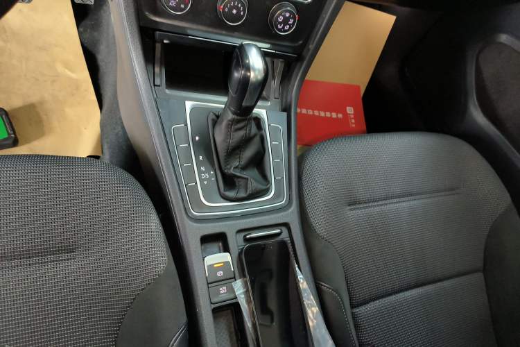 Used Volkswagen Golf 2018 1.6L Automatic Comfort Model
