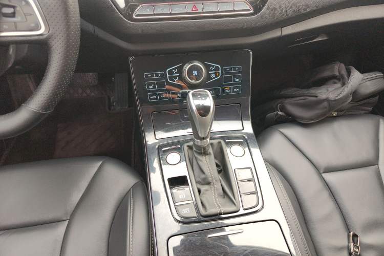 Used Hongqi H5 2019 30TD Smart Connect Dynamic Edition
